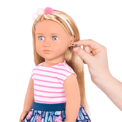 18-inch doll with blonde hair, pale blue eyes, jewelry and box