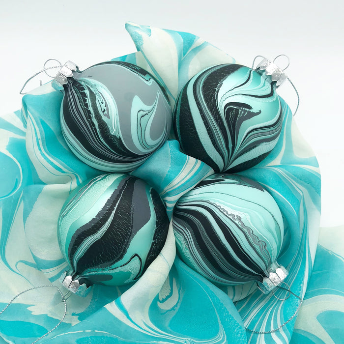 Classic Twist Small Ornament Set - No One Alike