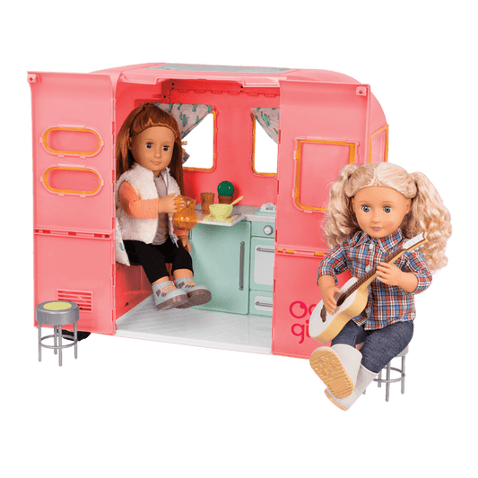 RV Seeing You Camper Pink with Noa and Coral