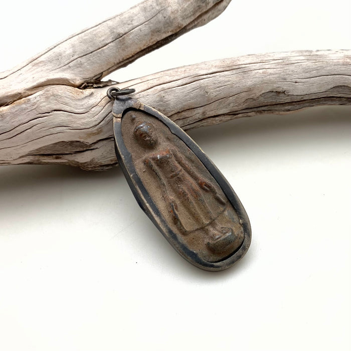 Teardrop Amulet Pendant From Thailand (LAP39)