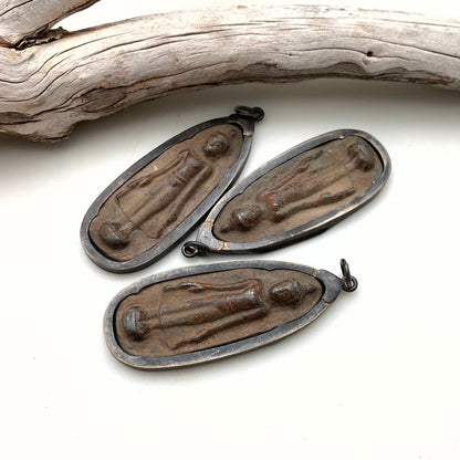 Teardrop Amulet Pendant From Thailand (LAP39)