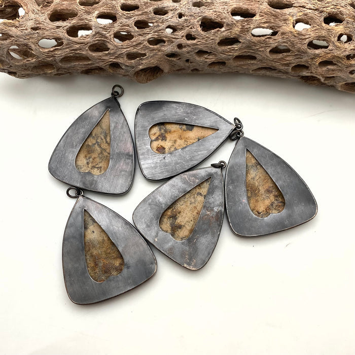 Triangular Amulet Pendant From Thailand (LAP42)