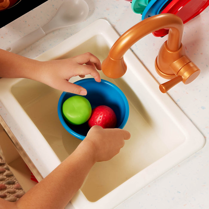 Pretend kitchen set